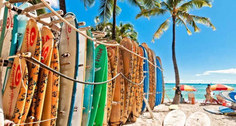 Surfing: 4 Reasons to Learn to Surf in Waikiki